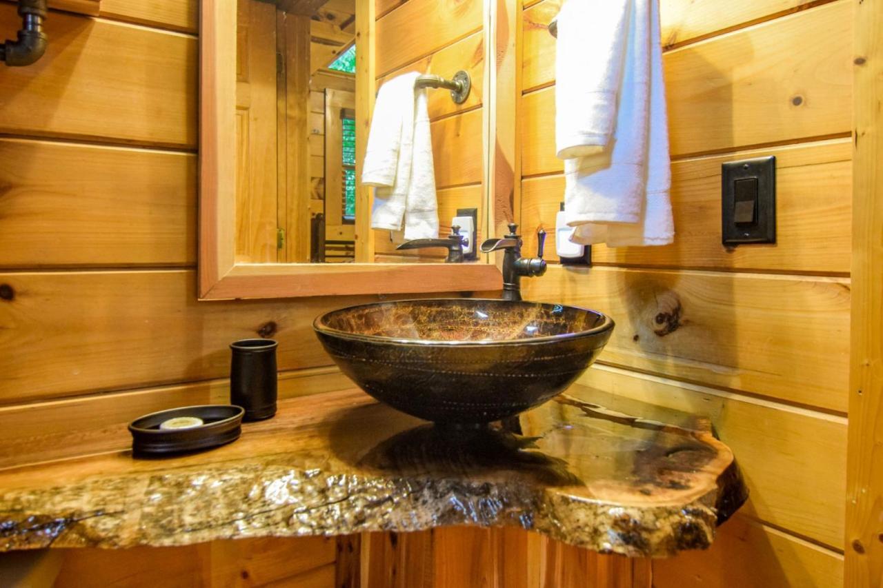 Beary Cozy Holiday home Sevierville